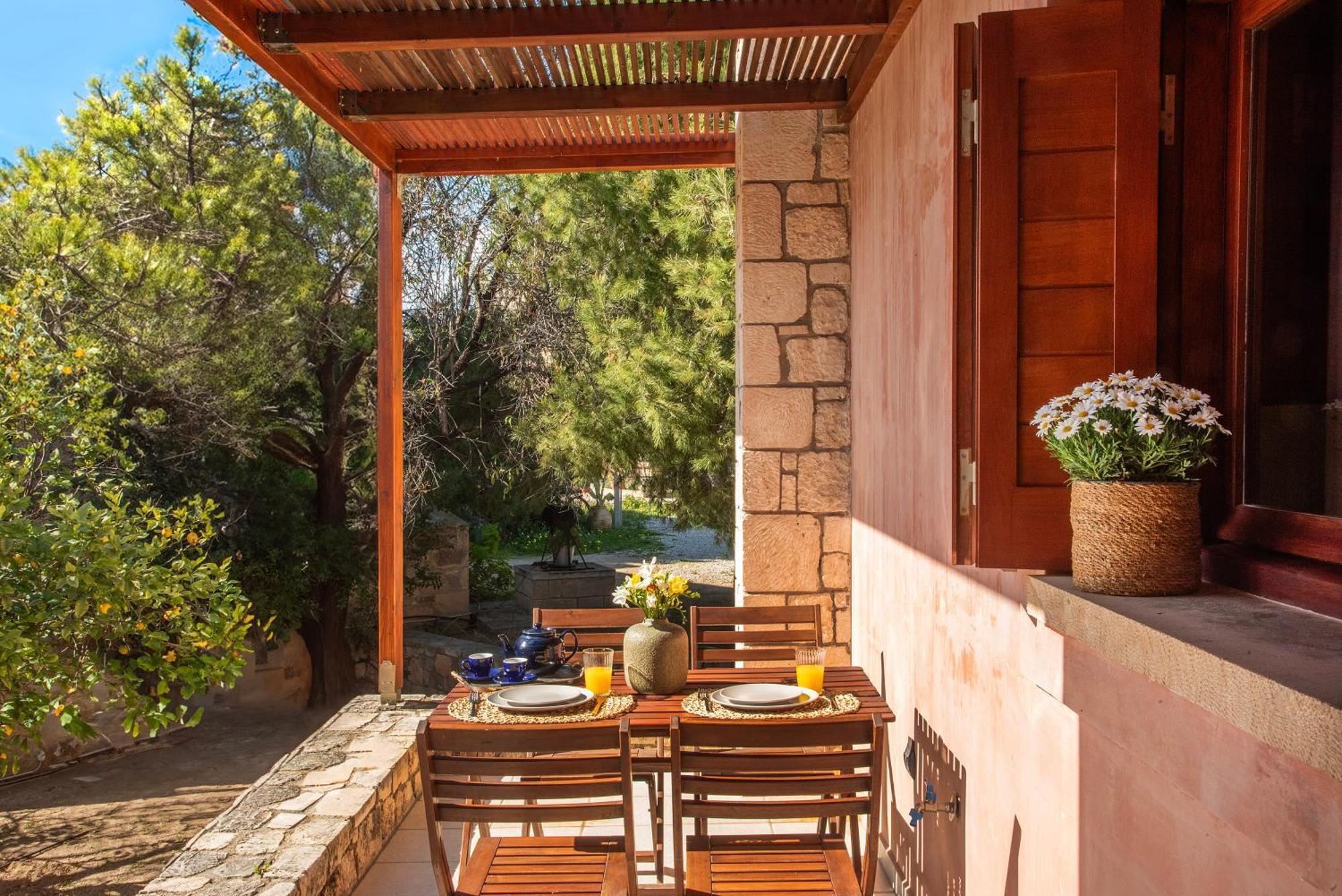 Pyrgos Ralli Estate Guesthouse Aegina Exterior photo